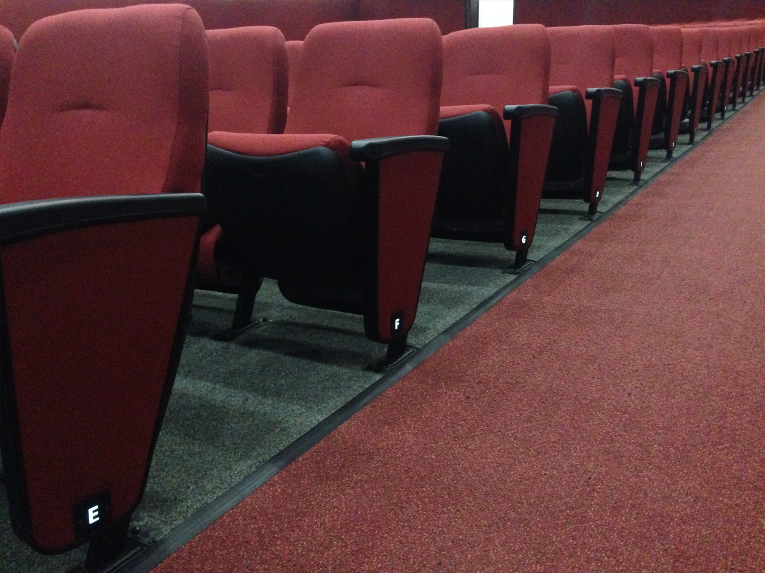 lecture hall step illumination